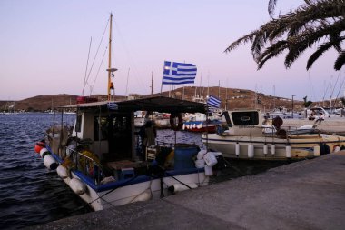 Yunanistan'ın Serifos limanında Balık Tekneleri 12 Ağustos 2019