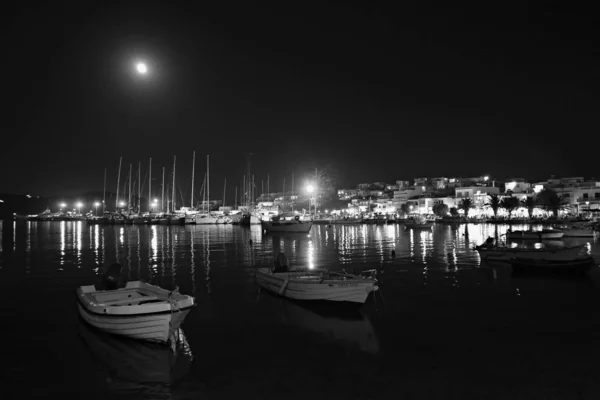 Yunanistan Serifos Limanında Balık Tekneleri Ağustos 2019 — Stok fotoğraf