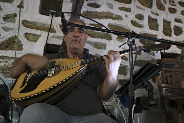 Pessoas Participam Festividades Enquanto Dançam Danças Pessoas Tradicionais Durante Festividades — Fotografia de Stock