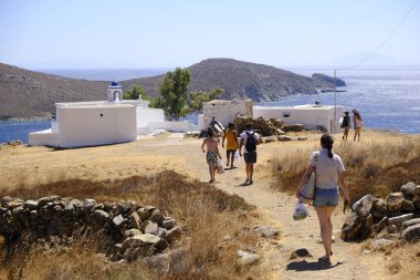 19 Ağustos 2019 tarihinde Yunan Serifos Adası'ndaki ikonik Rum Ortodoks Kilisesi'nin dış görünümü