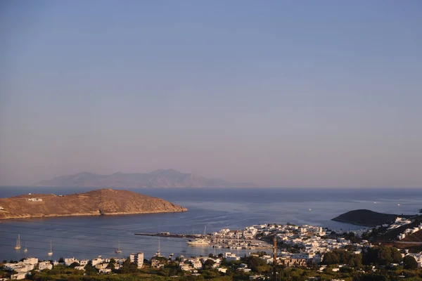 Blick Auf Den Hafen Von Livadi Von Chora Auf Der — Stockfoto