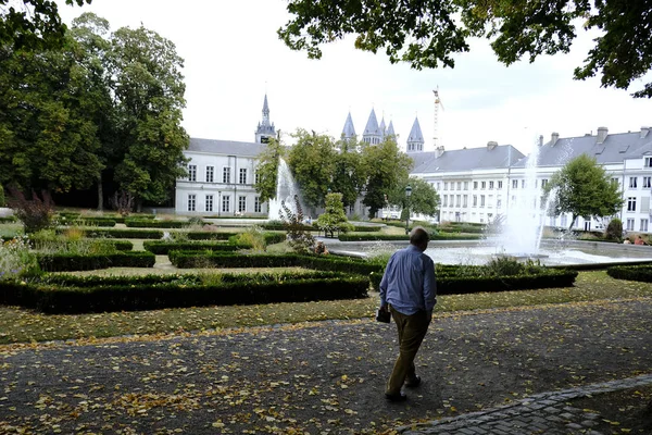 Een Voetgangers Wandeling Het Koningin Astrid Park Doornik België Sep — Stockfoto