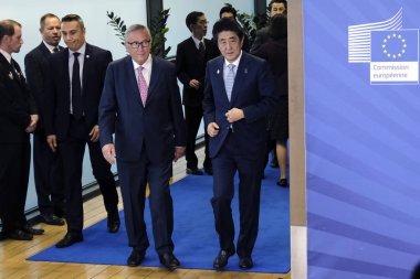 Japonya Başbakanı Shinzo Abe Brusse'deki Avrupa Birliği Komisyonu'nda