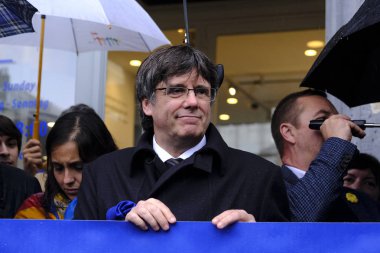 Eski Katalan başbakanı Carles Puigdemont İkinci yıldönümü nde o