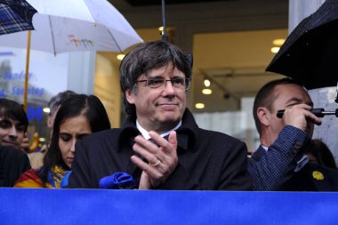 Eski Katalan başbakanı Carles Puigdemont İkinci yıldönümü nde o