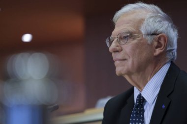 Komisyon üyesi adayı ile Avrupa Parlamentosu oturumları