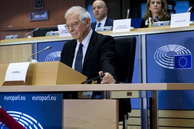 Komisyon üyesi adayı ile Avrupa Parlamentosu oturumları