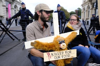 Brüksel 'de Yok Olma İsyanı gösterisi