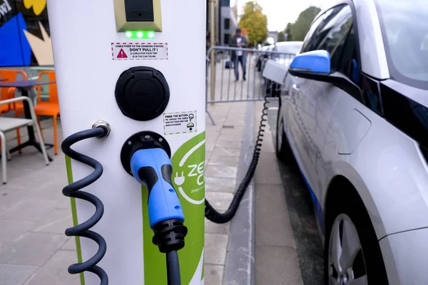 Electric Car Car Charging Station Street Brussels Belgium Oct 2019 — Stock Photo, Image