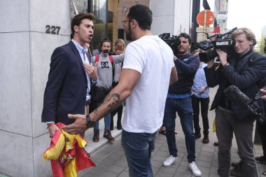 Katalan siyasetçilerin cezalarına tepki olarak protesto 
