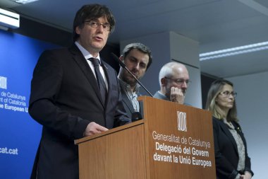 Carles Puigdemont, İspanya Yüksek Mahkemesi 'nin kararına tepki gösterdi