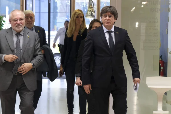 Carles Puigdemont reacciona ante la sentencia del Tribunal Supremo español — Foto de Stock