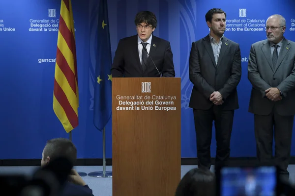 Carles Puigdemont reacciona ante la sentencia del Tribunal Supremo español — Foto de Stock