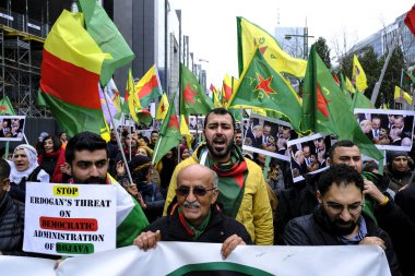 Brüksel 'deki Kürt toplumu protesto etti