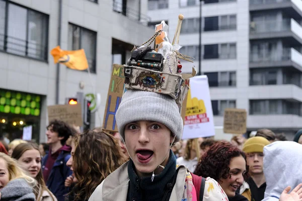 Demonstracja młodzieży na rzecz klimatu w Brukseli, Belgia — Zdjęcie stockowe