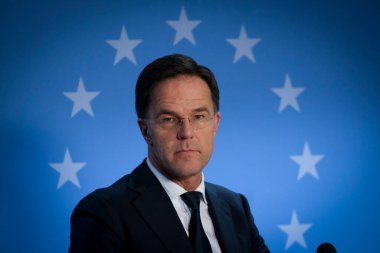 Brüksel, Belçika. 21 Şubat 2020. Hollanda Başbakanı Mark Rutte, AB liderlerinin zirvesi sonrasında düzenlediği basın toplantısında konuştu.