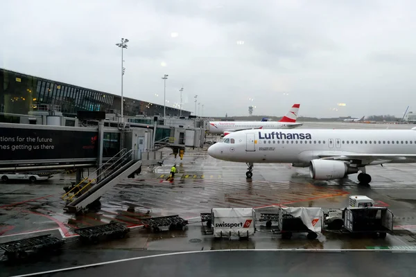 Avion Compagnie Lufthansa Airlines Est Assis Sur Tarmac Bruxelles Belgique — Photo