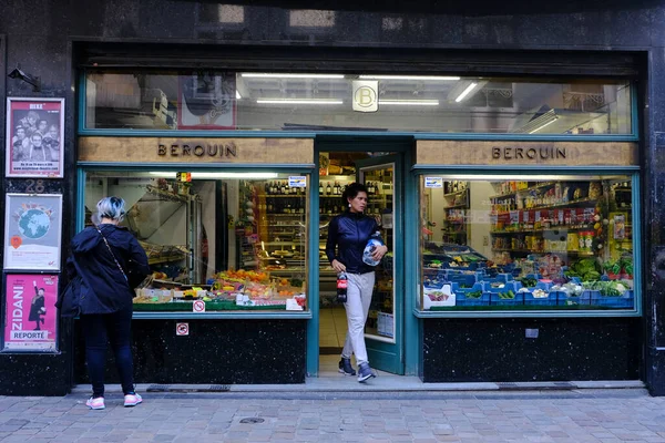 Bruxelles Belgio Marzo 2020 Vista Esterna Una Drogheria Prima Che — Foto Stock