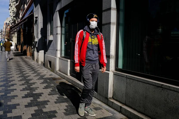 Брюссель Бельгия Марта 2020 Года Люди Защитных Масках После Вспышки — стоковое фото