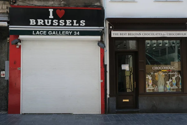 Zárolt Kiskereskedelmi Üzletek Üres Utcák Brüsszel Belvárosában Miután Belgium Lezárta — Stock Fotó