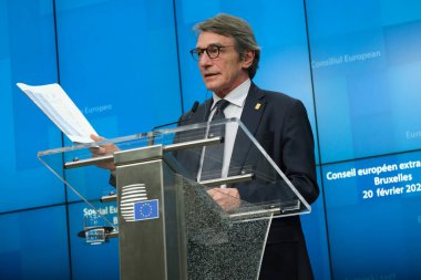 Brüksel, Belçika. 20 Şubat 2020 AB Parlamentosu Başkanı David-Maria Sassoli, AB Konseyi sonuçları hakkında basın toplantısı düzenledi.