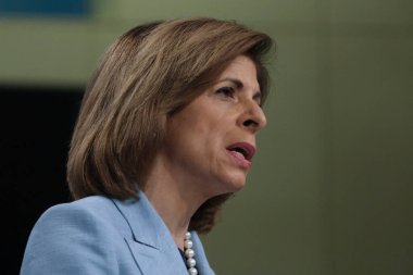 AB 'nin Komisyon Üyesi Margaritis Schinas ve Sağlık Komiseri Stella Kyriakides, 28 Mayıs 2020' de Brüksel, Belçika 'daki Avrupa Sağlık Komisyonu programında basına konuştular..