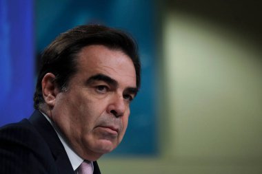 AB 'nin Komisyon Üyesi Margaritis Schinas ve Sağlık Komiseri Stella Kyriakides, 28 Mayıs 2020' de Brüksel, Belçika 'daki Avrupa Sağlık Komisyonu programında basına konuştular..