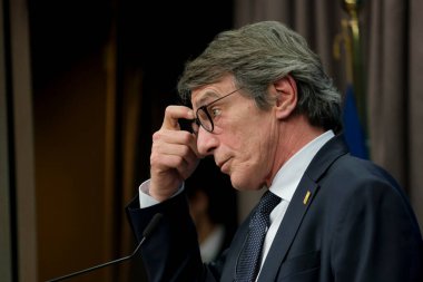 Brüksel, Belçika. 20 Şubat 2020 AB Parlamentosu Başkanı David-Maria Sassoli, AB Konseyi sonuçları hakkında basın toplantısı düzenledi.