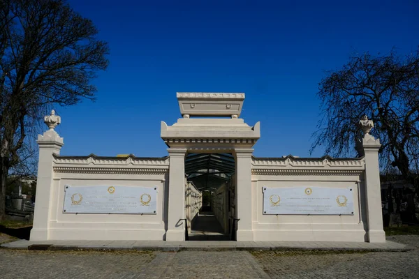 Gravestones World Wars Soldiers Molenbeek Cemetery Belgium Квітня 2020 — стокове фото