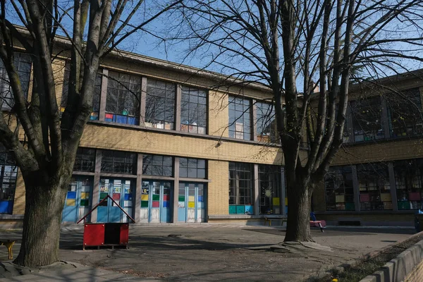 Exterrior View Closed School Charleroi Belgium April 2020 — Stock Photo, Image