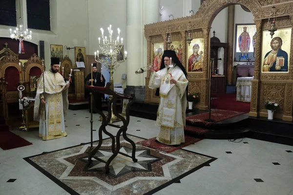 Métropolite Orthodoxe Athénagoras Dirige Service Résurrection Pâques Qui Déroule Huis — Photo