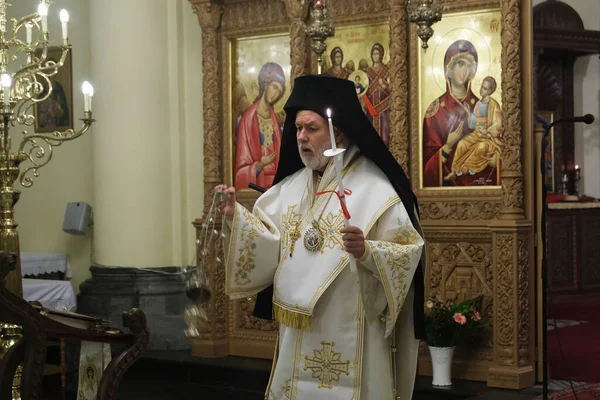 Metropolitano Ortodoxo Atenágoras Lidera Servicio Resurrección Pascua Que Tiene Lugar —  Fotos de Stock
