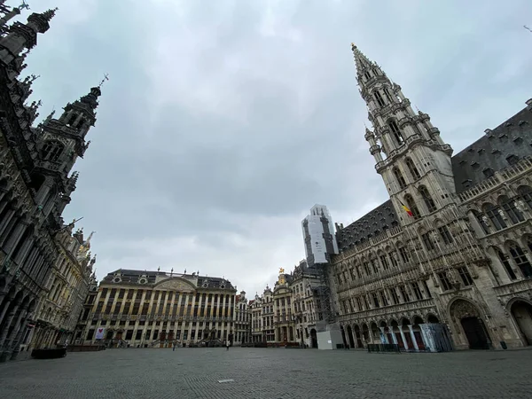 Vista Grand Place Vazia Depois Que Governo Bélgica Impõe Bloqueio — Fotografia de Stock