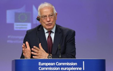 AB 'nin Dışişleri Komiseri Josep Borrell, AB Komisyon Üyesi Jutta Urpilainen ve AB Komisyon Üyesi Oliver Varhelyi 2 Haziran 2020' de Brüksel, Belçika 'da düzenledikleri basın toplantısında.