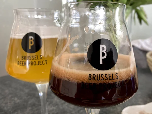 Bryssel Belgien Juni 2020 Ett Glas Från Bryggeriföretaget Brussels Beer — Stockfoto