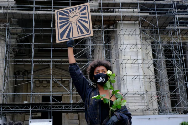 Manifestanti Tengono Cartelli Mentre Riuniscono Nel Centro Bruxelles Durante Raduno — Foto Stock