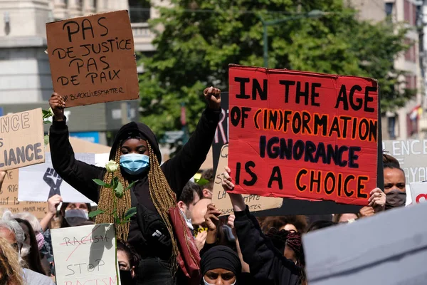 Protesters Hold Placards Gather Central Brussels Black Lives Matter Protest — Stock Photo, Image