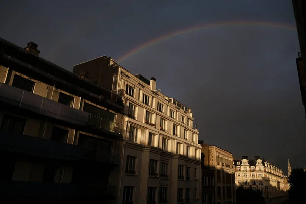 Veduta Arcobaleno Durante Tramonto Bruxelles Belgio Giugno 2020 — Foto Stock