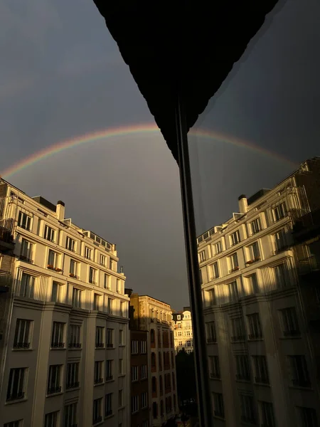 6月のベルギー ブリュッセルの日没時の虹の景色 2020年5月5日 — ストック写真