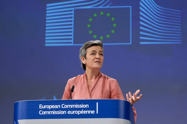 브뤼셀 벨기에 2020 Margrethe Vestager Commissioner Thierry Breton White Paper — 스톡 사진