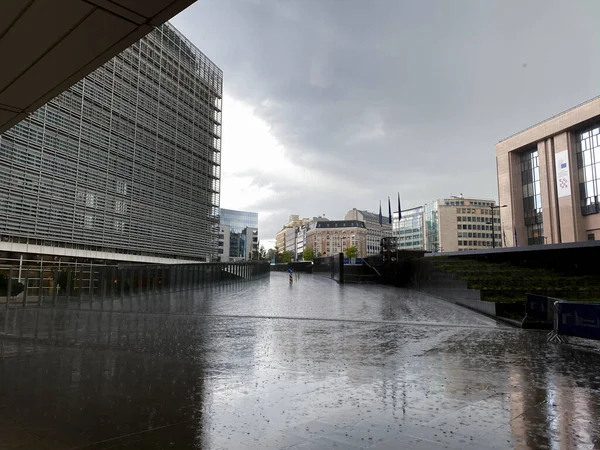 Exteriér Ústředí Bruselu Během Letní Bouře Belgii Června 2020 — Stock fotografie