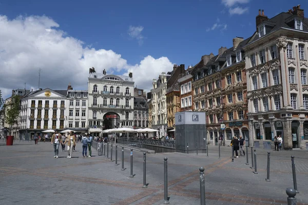 Les Gens Profitent Temps Ensoleillé Dans Centre Historique Lille France — Photo