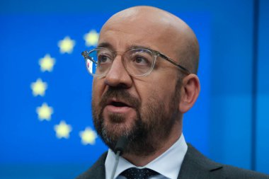 Brüksel, Belçika. 30 Haziran 2020. AB Konseyi Başkanı Charles Michel ve AB Komisyonu Başkanı Ursula von der Leyen, AB-Kore zirvesi sonrasında düzenlenen basın toplantısına katıldılar.