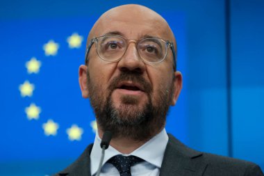 Brüksel, Belçika. 30 Haziran 2020. AB Konseyi Başkanı Charles Michel ve AB Komisyonu Başkanı Ursula von der Leyen, AB-Kore zirvesi sonrasında düzenlenen basın toplantısına katıldılar.