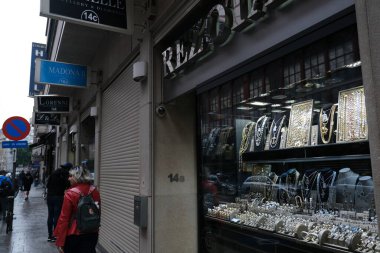 4 Temmuz 2020 'de Belçika' nın Antwerp kentindeki bir kuyumcunun dış görünüşü.