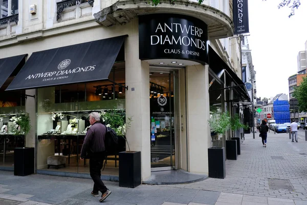 2020年7月4日比利时安特卫普一家珠宝店的外景 — 图库照片