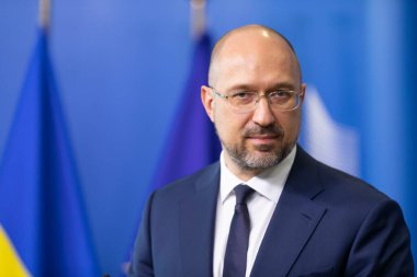 Ukrayna Başbakanı Denys Şmyhal 23 Temmuz 2020 'de Brüksel' deki Avrupa Komisyonu genel merkezinde AB Komiseri Valdis Dombrovski ile ortak bir açıklama yaptı.. 