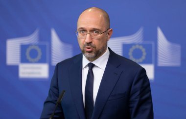 Ukrayna Başbakanı Denys Şmyhal 23 Temmuz 2020 'de Brüksel' deki Avrupa Komisyonu genel merkezinde AB Komiseri Valdis Dombrovski ile ortak bir açıklama yaptı.. 