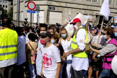 13 Eylül 2020 'de Brüksel, Belçika' da düzenlenen Sağlık Sektörü protestosu sırasında protestocular polisle çatıştı.