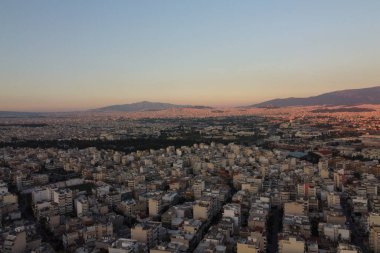 29 Ağustos 2020 'de Yunanistan' ın Korydallos ilçesindeki konutların hava manzarası